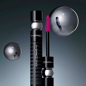 MAC MacStack Black Mascara Superstack Mega Brush